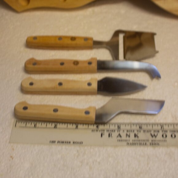 Toscana Star Wars Death Star Circo Cheese Board and Tools Set - Picture 5 of 8